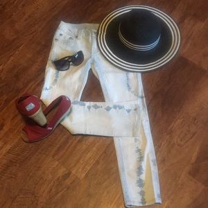 Miss Me Sz 25 with 25” inseam Capri Jeans